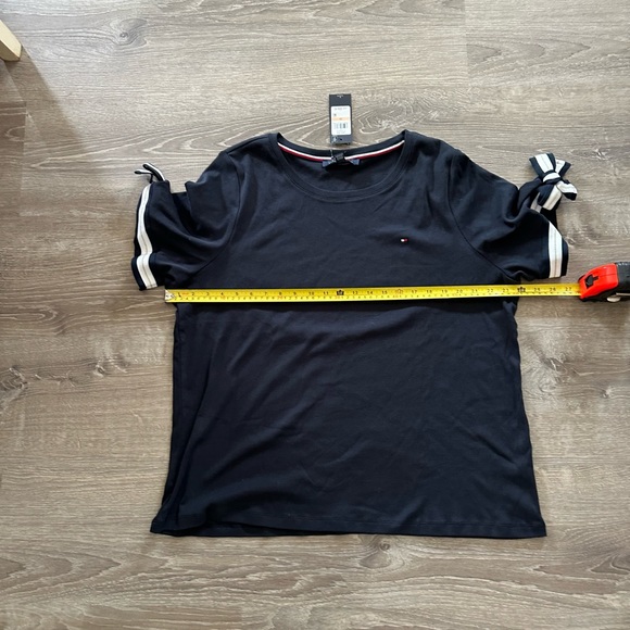 NWT Blue with gold and white trimmed sleeves women’s size 2xl t-shirt - Picture 5 of 9